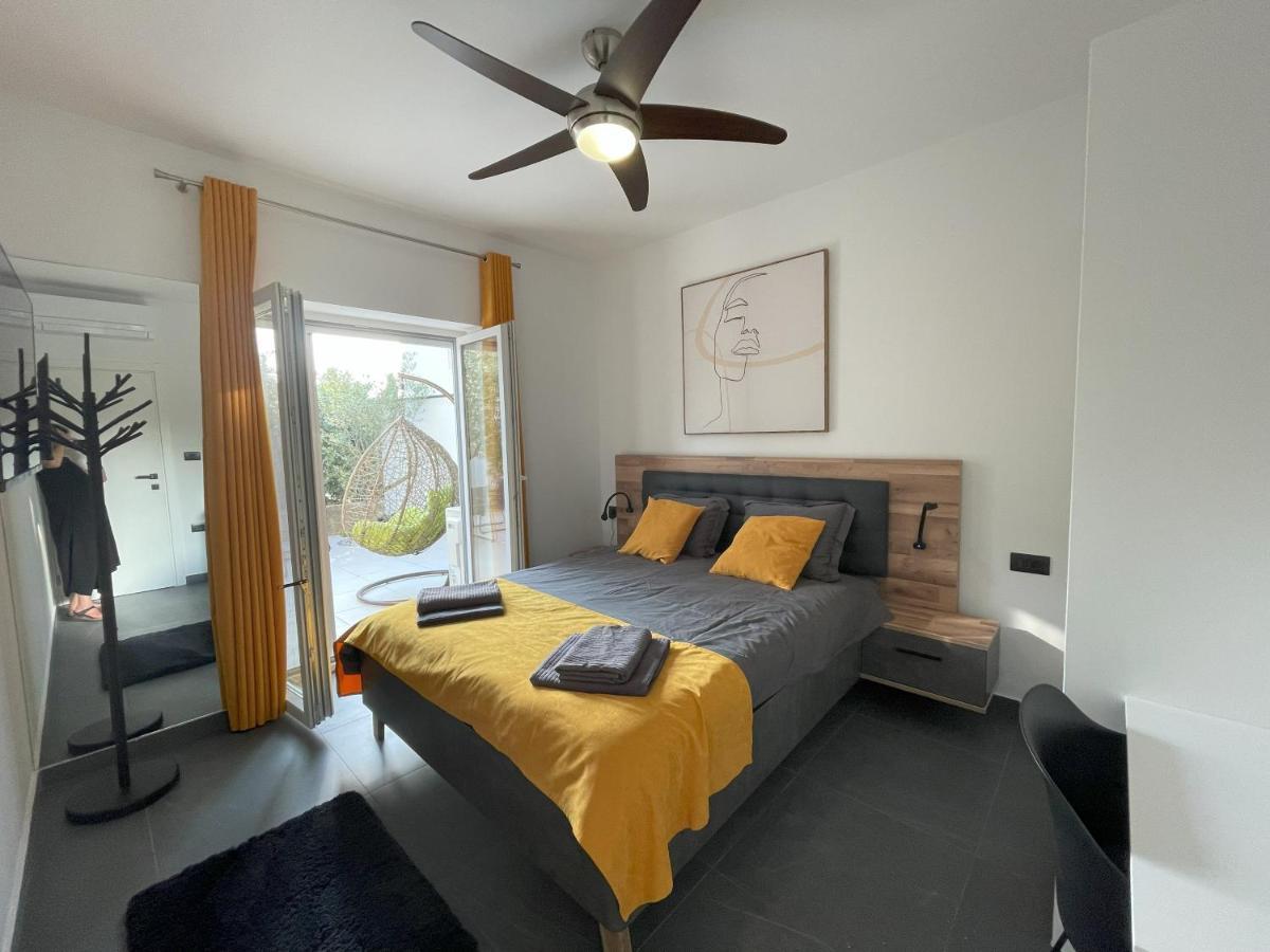 Valkane Beach Apartments 普拉 外观 照片