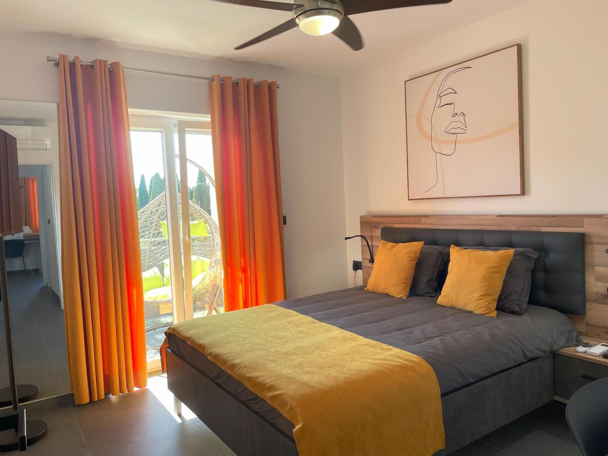 Valkane Beach Apartments 普拉 外观 照片