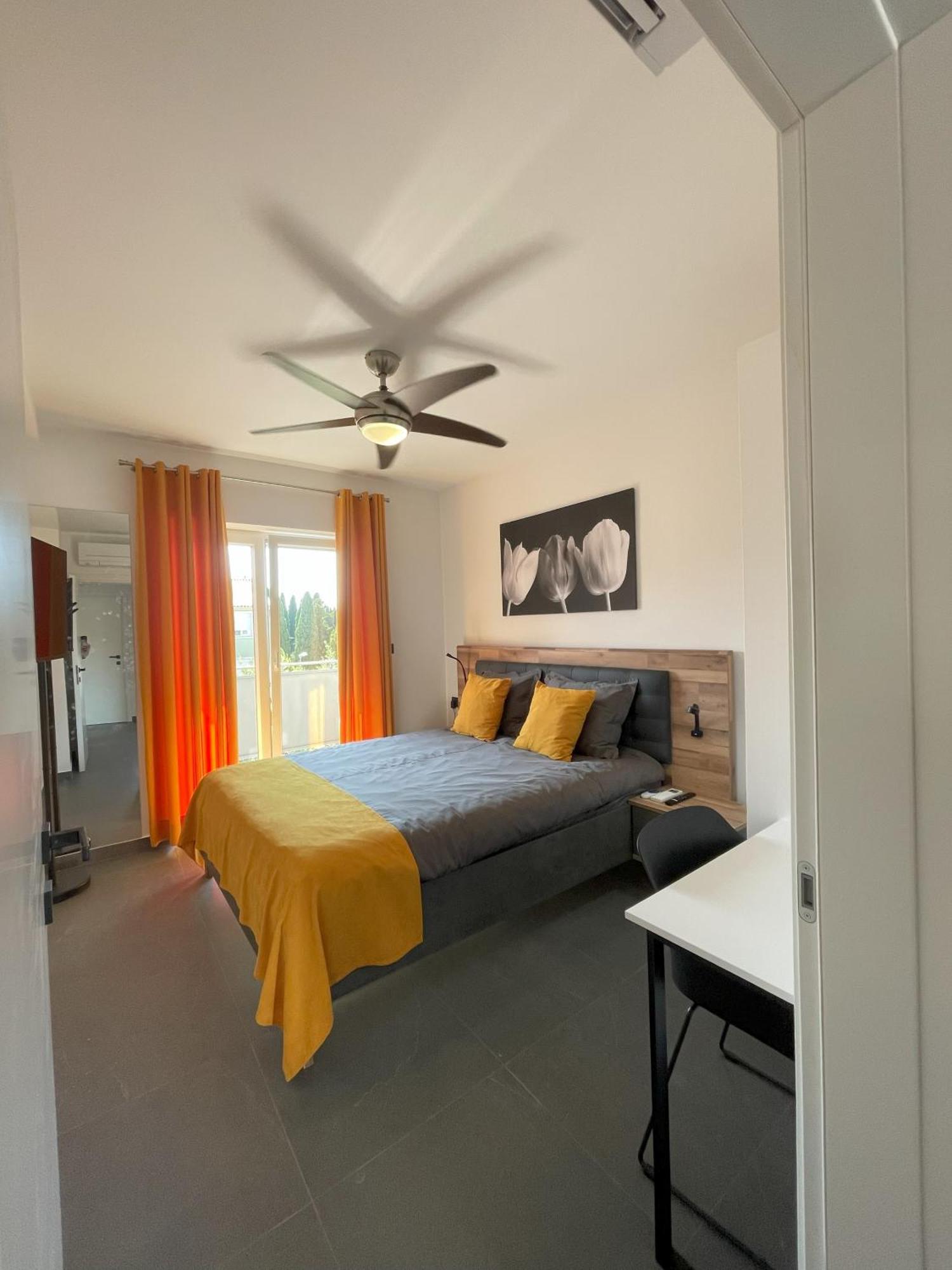 Valkane Beach Apartments 普拉 外观 照片