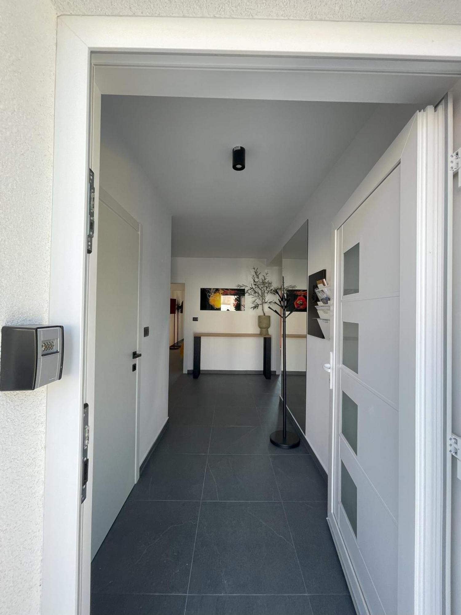 Valkane Beach Apartments 普拉 外观 照片