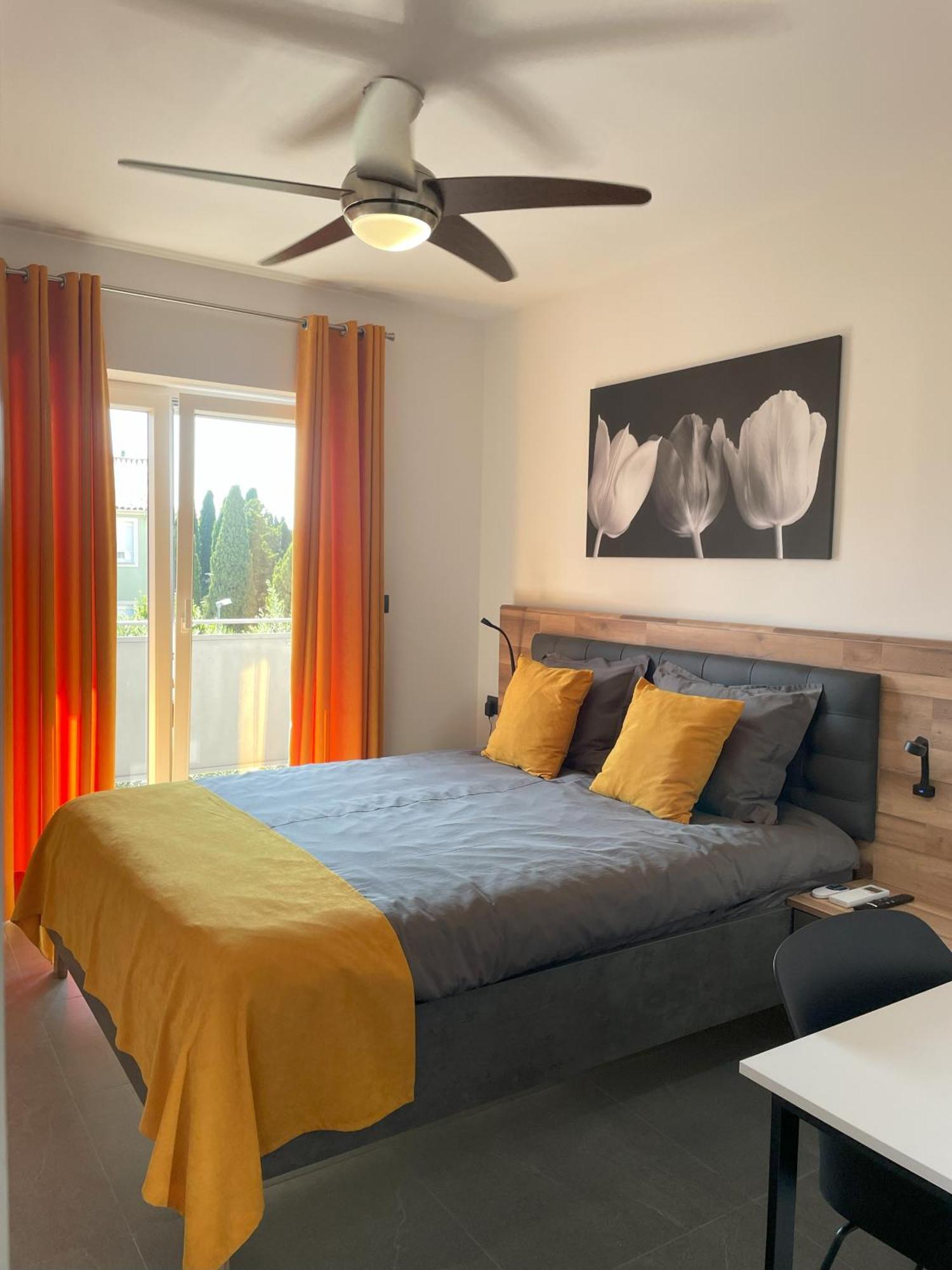 Valkane Beach Apartments 普拉 外观 照片