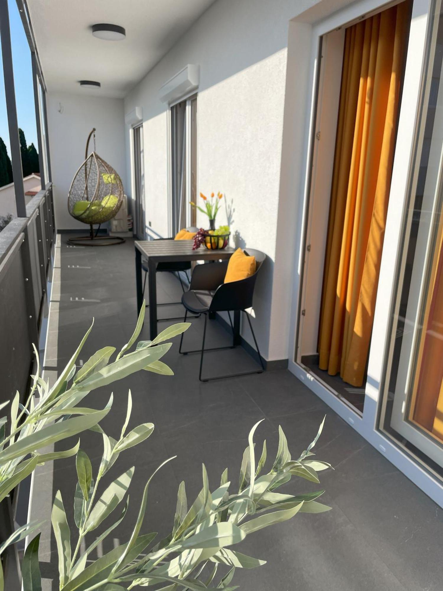 Valkane Beach Apartments 普拉 外观 照片