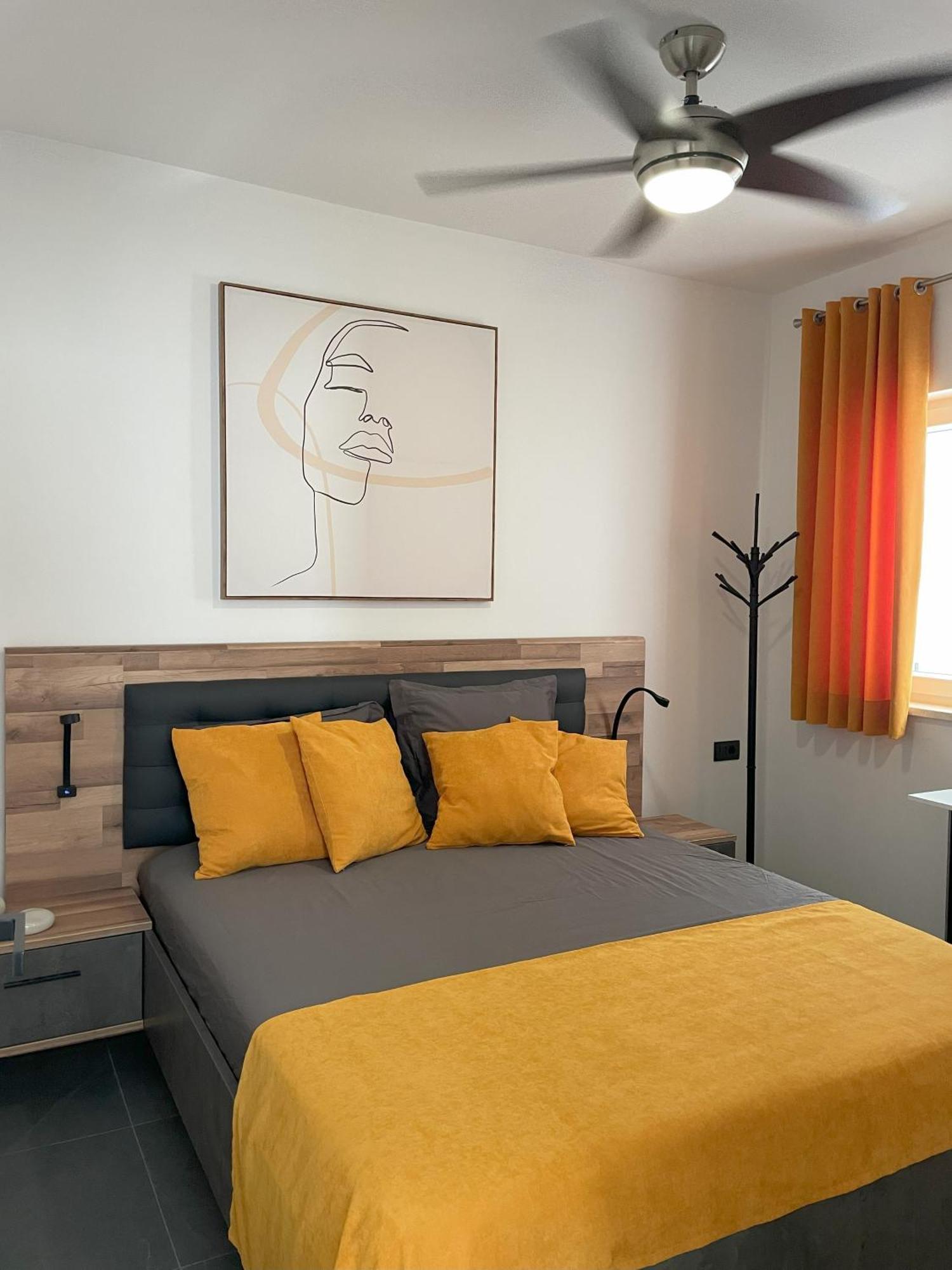 Valkane Beach Apartments 普拉 外观 照片